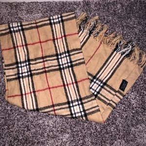 Plaid scarf